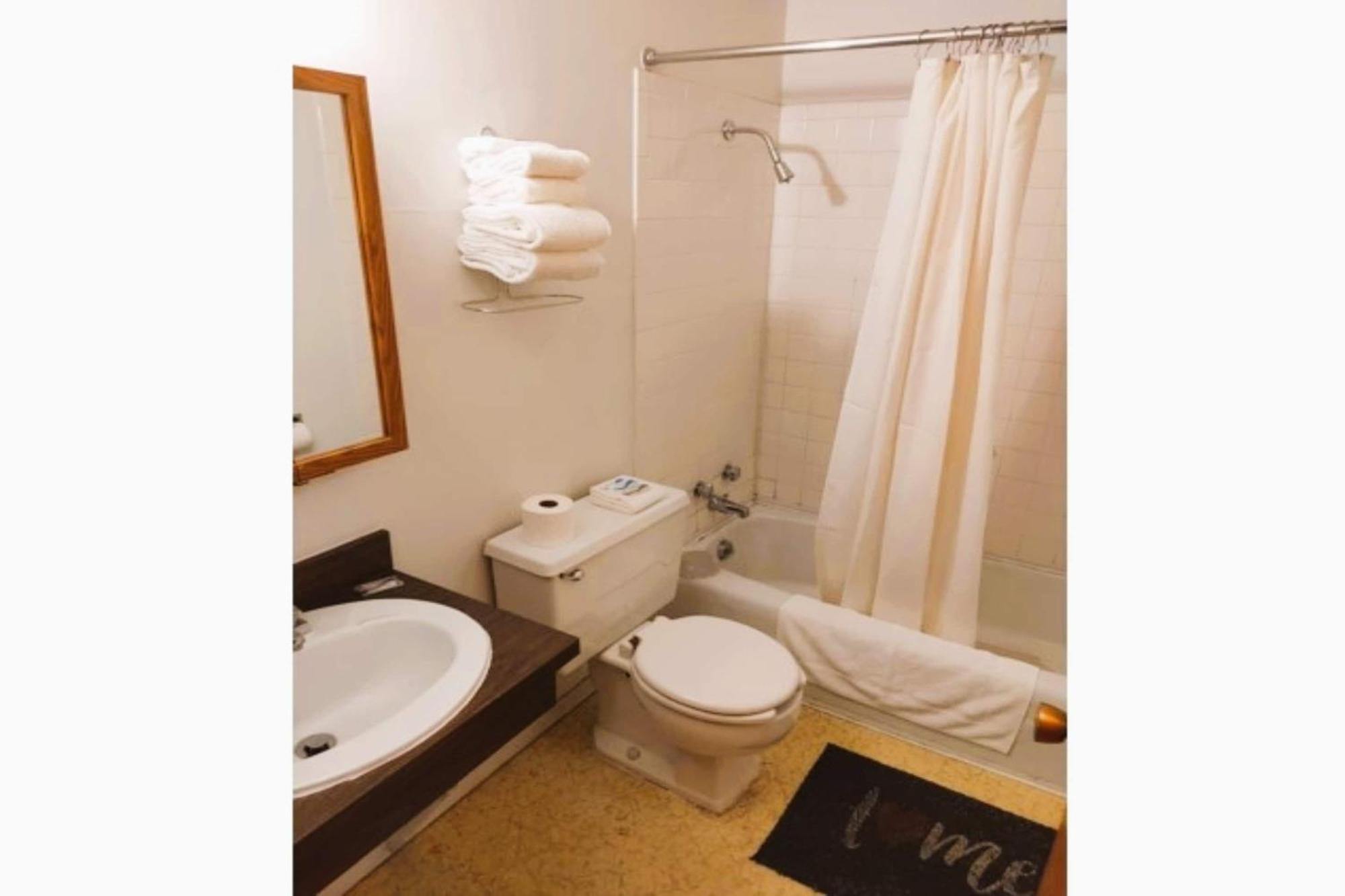 Love Hotels Voyageur By Oyo At International Falls Mn Zewnętrze zdjęcie